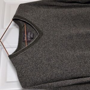 Black Brown 100% 2 Ply Cashmere Sweater Men's Size Sm Green